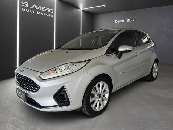 FORD FIESTA 1.6 TI-VCT FLEX TITANIUM PLUS POWERSHIFT FORD FIESTA 1.6 TI-VCT FLEX TITANIUM PLUS POWERSHIFT